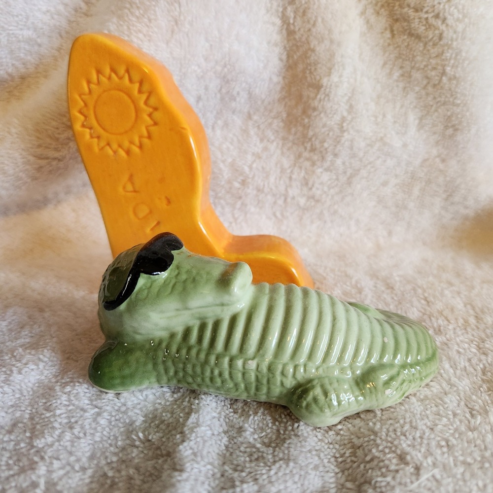 Clay Art Vintage Florida Alligator Sunglasses Salt and Pepper Shaker Set Kitsch
